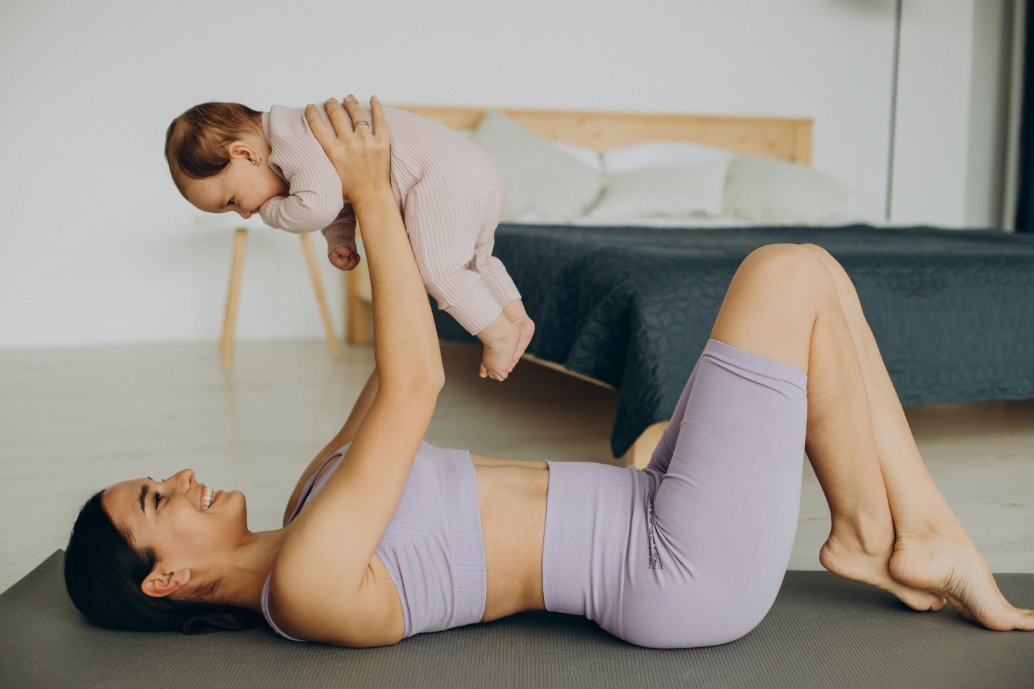 3-reasons-to-see-a-chiropractor-during-and-after-pregnancy-mommy-b